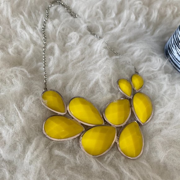 Yellow Bauble Necklace on Silver Link Chain - Picture 2 of 4